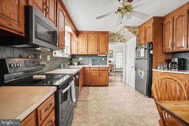 420 CARLISLE RD, Biglerville, PA 17307