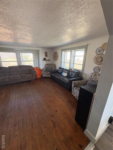 5 Frisco Lane, Viburnum, MO 65566