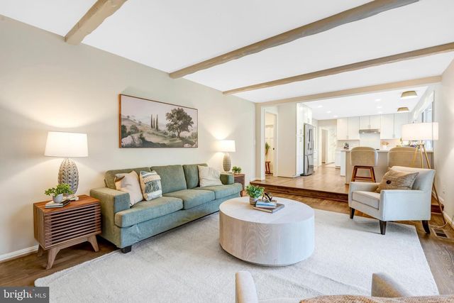 6107 LUNDY PL, Burke, VA 22015