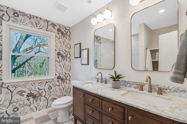 6107 LUNDY PL, Burke, VA 22015