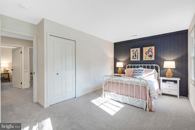 6107 LUNDY PL, Burke, VA 22015