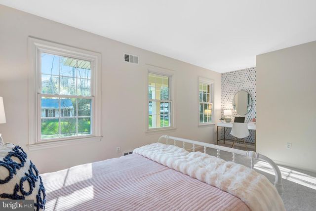 6107 LUNDY PL, Burke, VA 22015