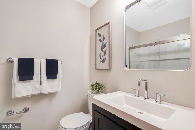 6107 LUNDY PL, Burke, VA 22015