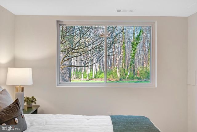 6107 LUNDY PL, Burke, VA 22015