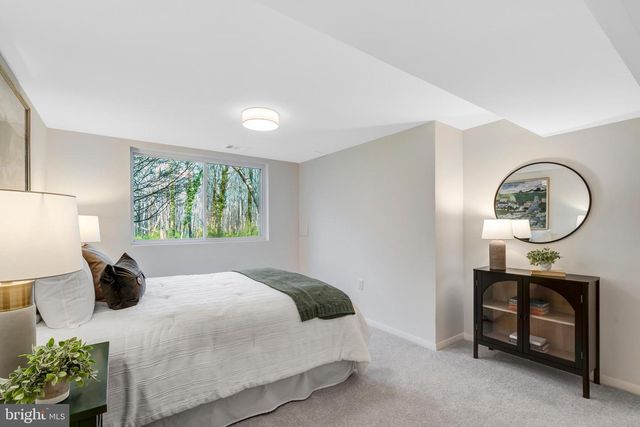 6107 LUNDY PL, Burke, VA 22015