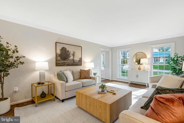 6107 LUNDY PL, Burke, VA 22015