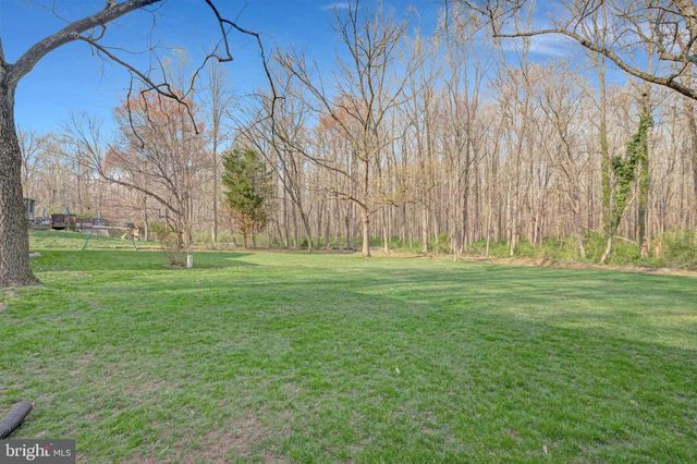 6107 LUNDY PL, Burke, VA 22015