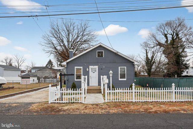 909 THIRD AVE, Croydon, PA 19021