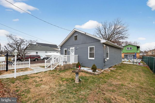 909 THIRD AVE, Croydon, PA 19021