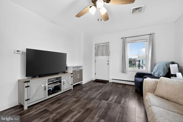 909 THIRD AVE, Croydon, PA 19021