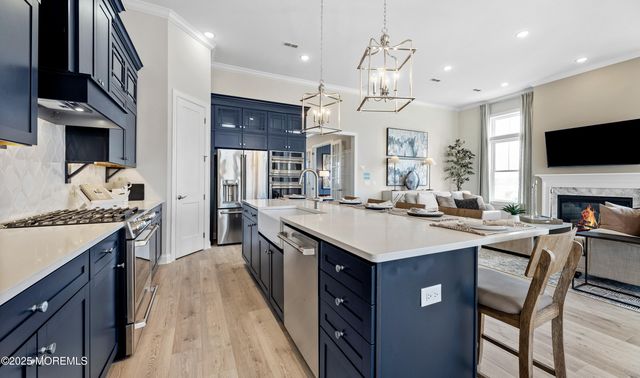8 Hydrangea Drive, Manalapan, NJ 07726
