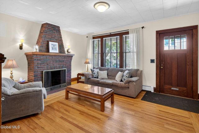 2203 15th Street, Troy, NY 12180