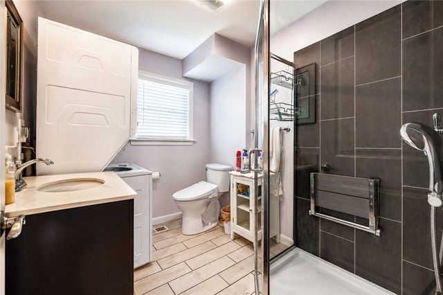 10 Surrey Lane, Lincoln, RI 02865