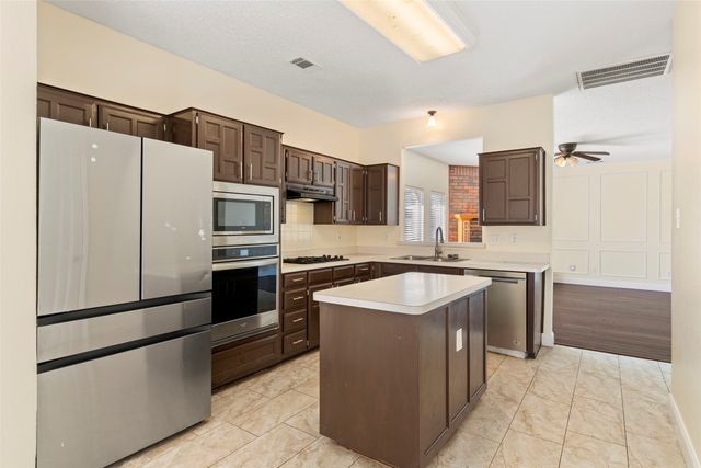 2522 Primrose Lane, Rowlett, TX 75089