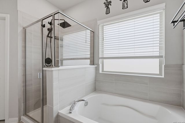 12217 Icon Rdg, San Antonio, TX 78253
