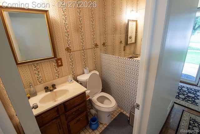 2797 English Dr Drive, Troy, MI 48085