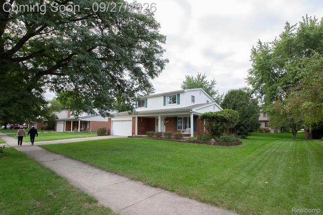 2797 English Dr Drive, Troy, MI 48085