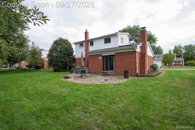 2797 English Dr Drive, Troy, MI 48085