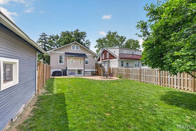 819 Brownell Avenue, Glendale, MO 63122