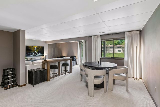 7004 Quail Circle W, Brooklyn Center, MN 55429