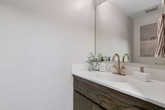 7004 Quail Circle W, Brooklyn Center, MN 55429