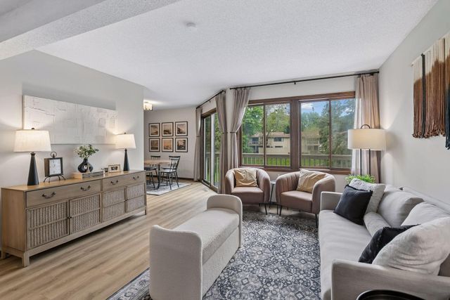 7004 Quail Circle W, Brooklyn Center, MN 55429