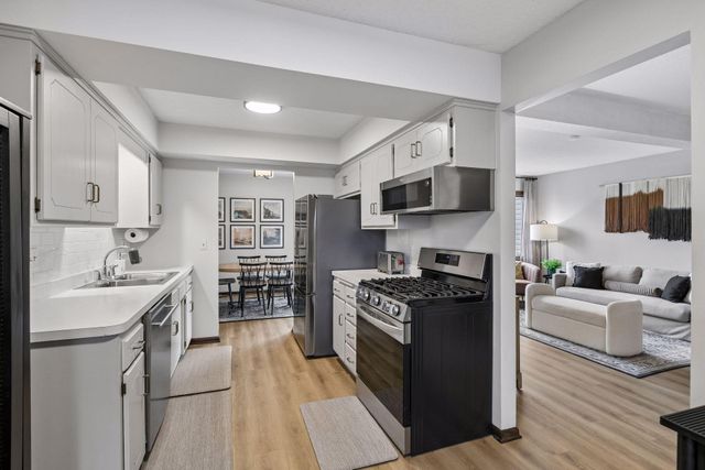 7004 Quail Circle W, Brooklyn Center, MN 55429