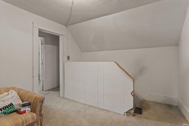 1101 N Huntington Street, Syracuse, IN 46567