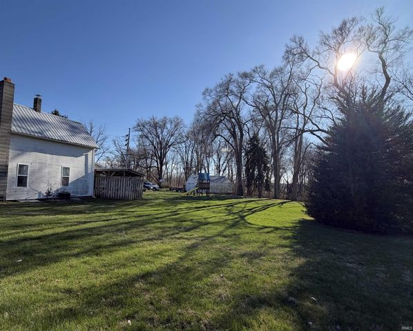 1101 N Huntington Street, Syracuse, IN 46567