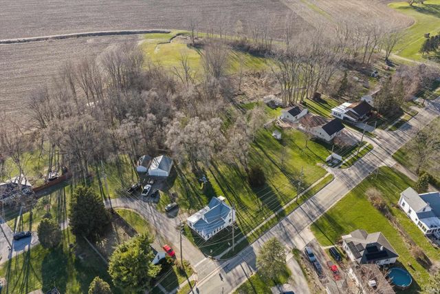 1101 N Huntington Street, Syracuse, IN 46567