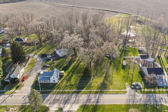 1101 N Huntington Street, Syracuse, IN 46567