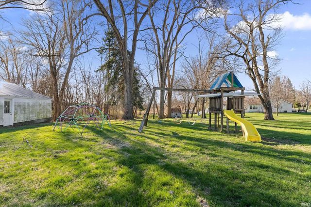 1101 N Huntington Street, Syracuse, IN 46567