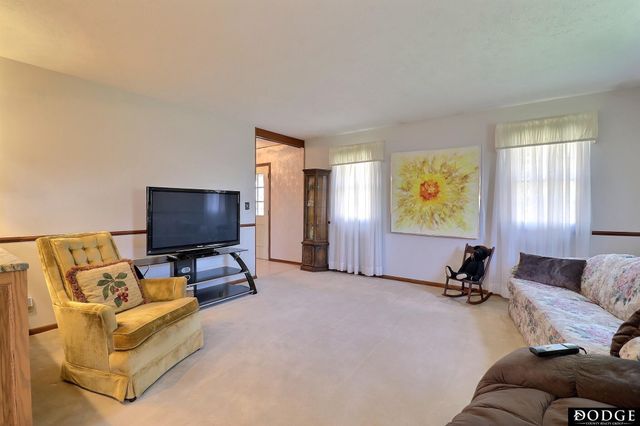 1935 E Bramblewood Lane, Fremont, NE 68025