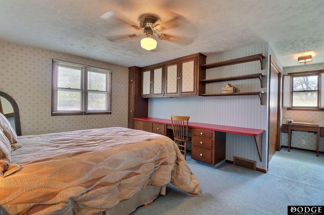 1935 E Bramblewood Lane, Fremont, NE 68025