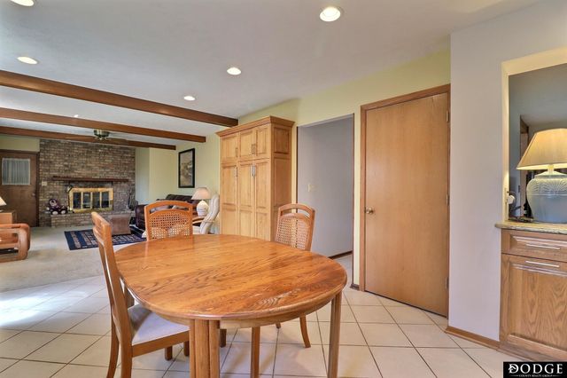 1935 E Bramblewood Lane, Fremont, NE 68025