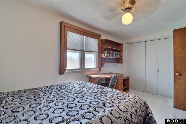 1935 E Bramblewood Lane, Fremont, NE 68025