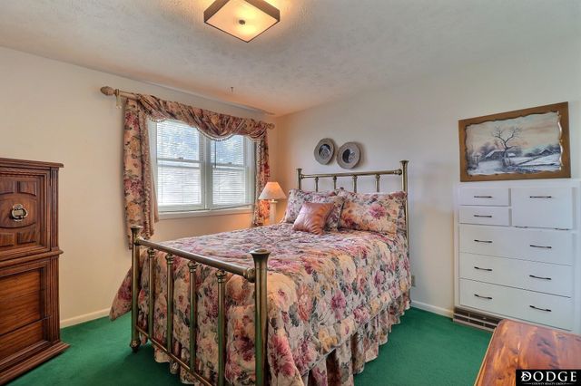 1935 E Bramblewood Lane, Fremont, NE 68025