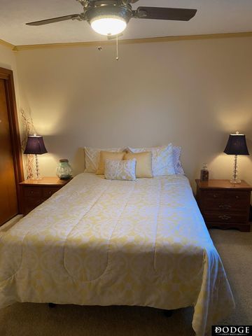 1935 E Bramblewood Lane, Fremont, NE 68025