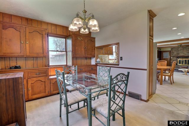 1935 E Bramblewood Lane, Fremont, NE 68025