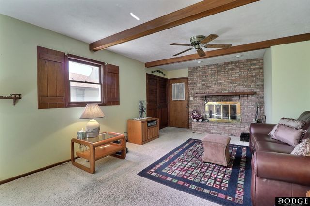 1935 E Bramblewood Lane, Fremont, NE 68025