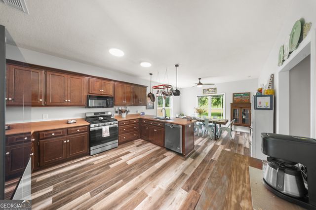 16658 Old River Road N, Statesboro, GA 30461