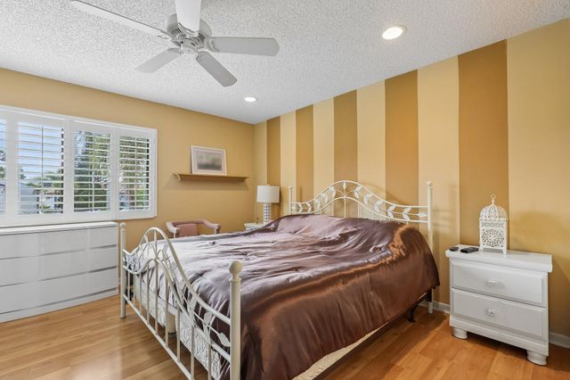 306 Knotty Pine Circle A-2, Greenacres, FL 33463