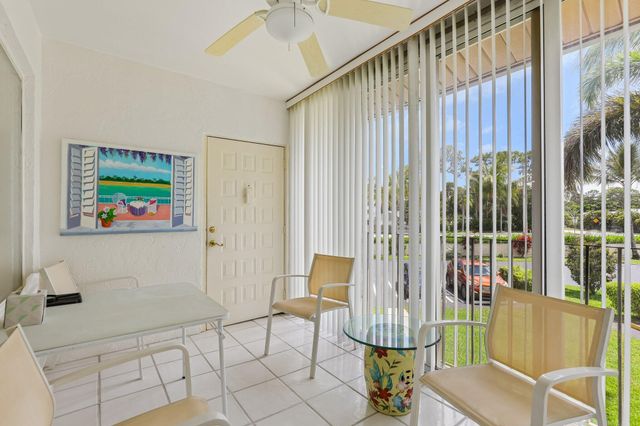 306 Knotty Pine Circle A-2, Greenacres, FL 33463