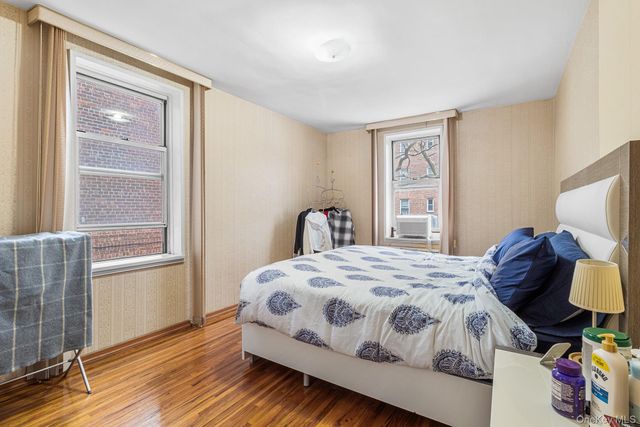 2552 E 7th Street 2J, Brooklyn, NY 11235