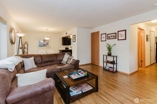 281 Maltese Court, Port Orchard, WA 98366