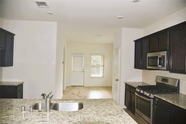 1405 Acmite Avenue, Cross Roads, TX 76227