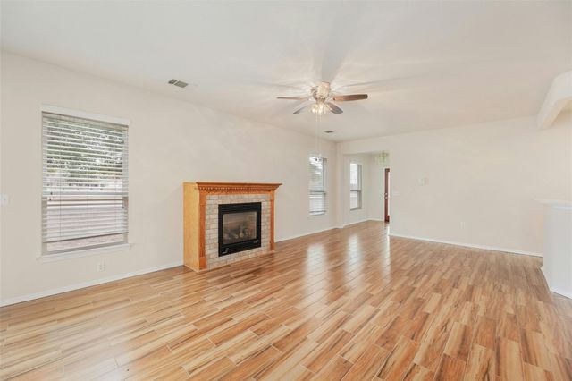 104 Honey Creek TRL, Georgetown, TX 78633