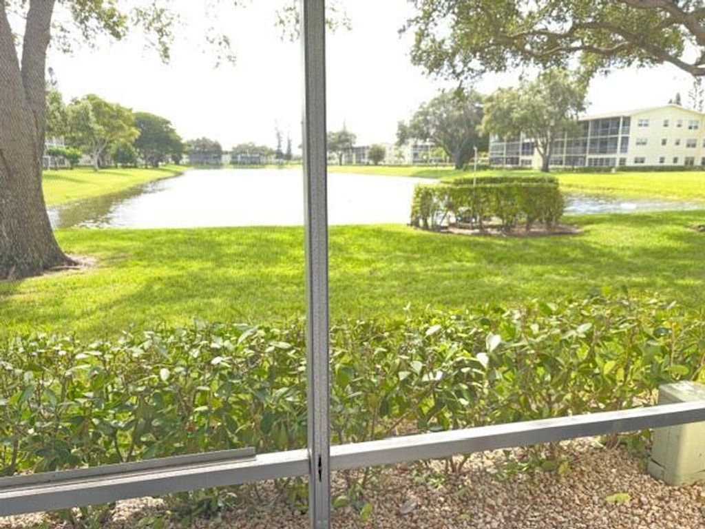 Image 16 of property listing at 7 Dorset A 7, Boca Raton, FL 33434