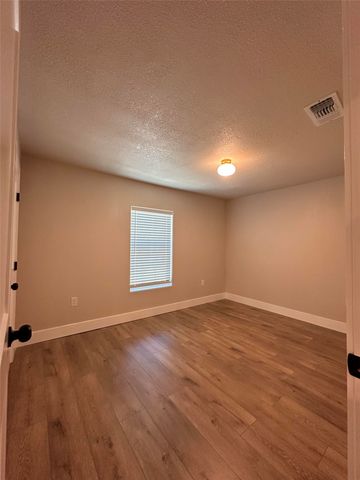 805 Green Street, Comanche, TX 76442