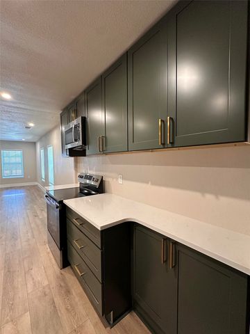 805 Green Street, Comanche, TX 76442